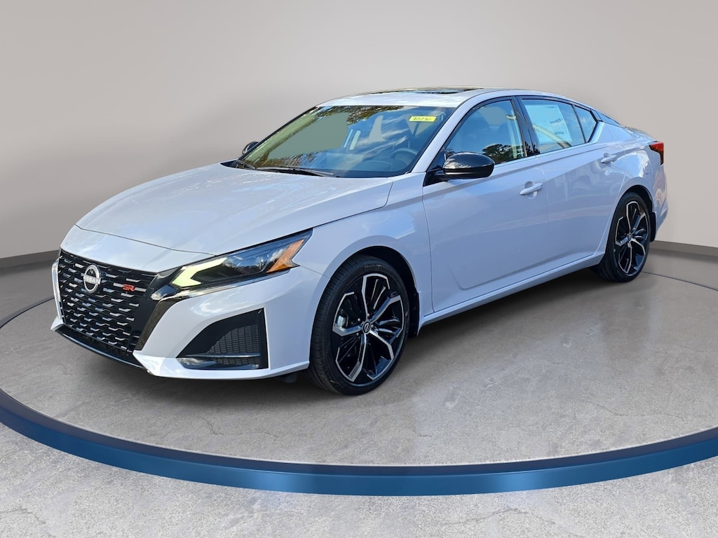 New 2025 Nissan Altima SR Sedan