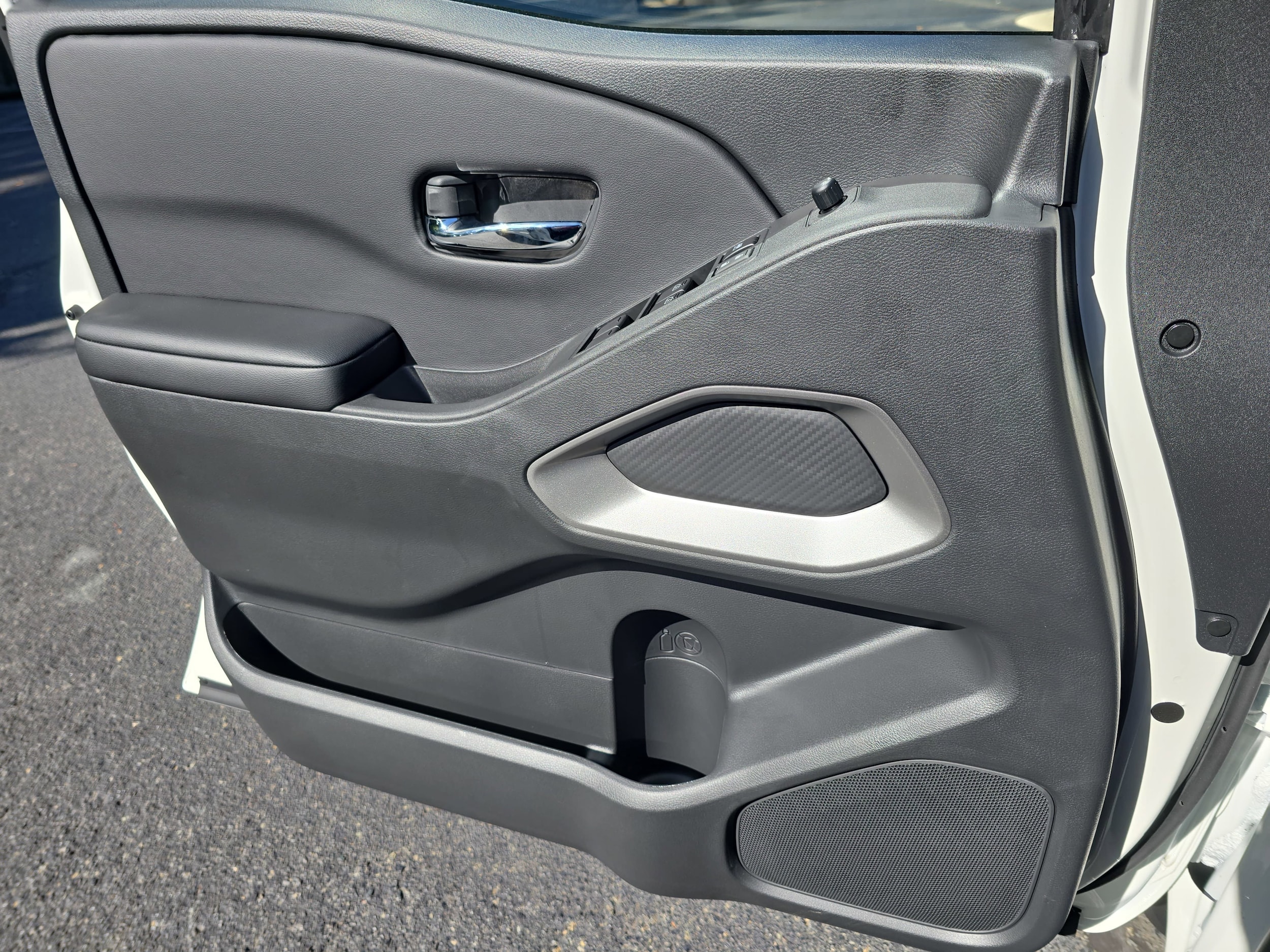 2026 Nissan Frontier SV - Photo 24