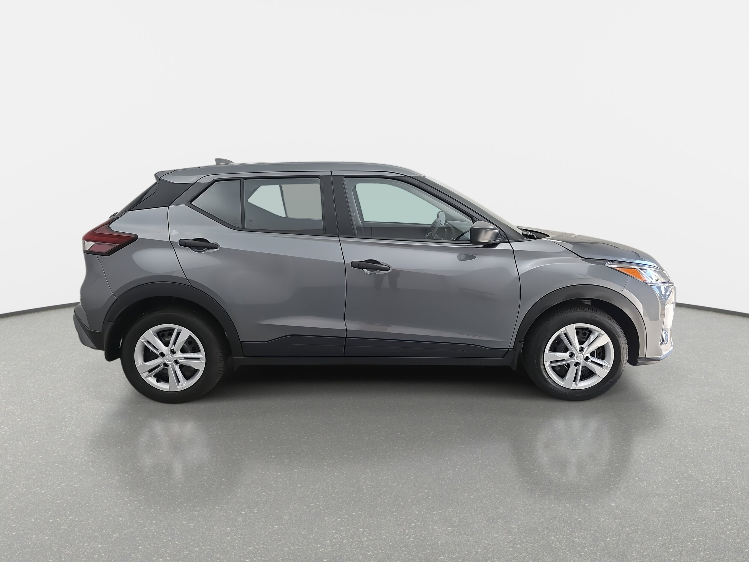 2025 Nissan Kicks Play S photo 4