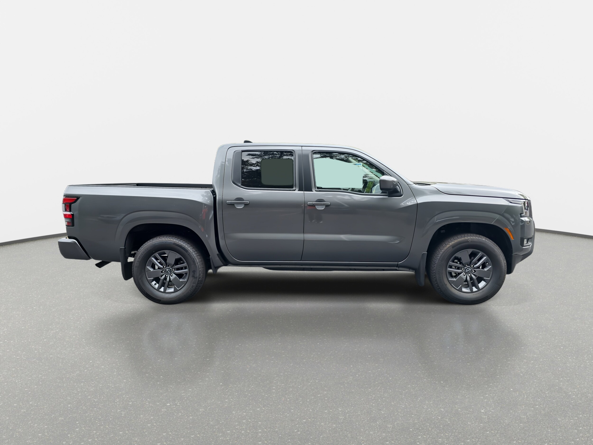2025 Nissan Frontier SV photo 4