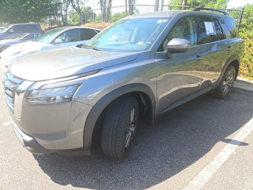 Certified 2024 Nissan Pathfinder SV SUV