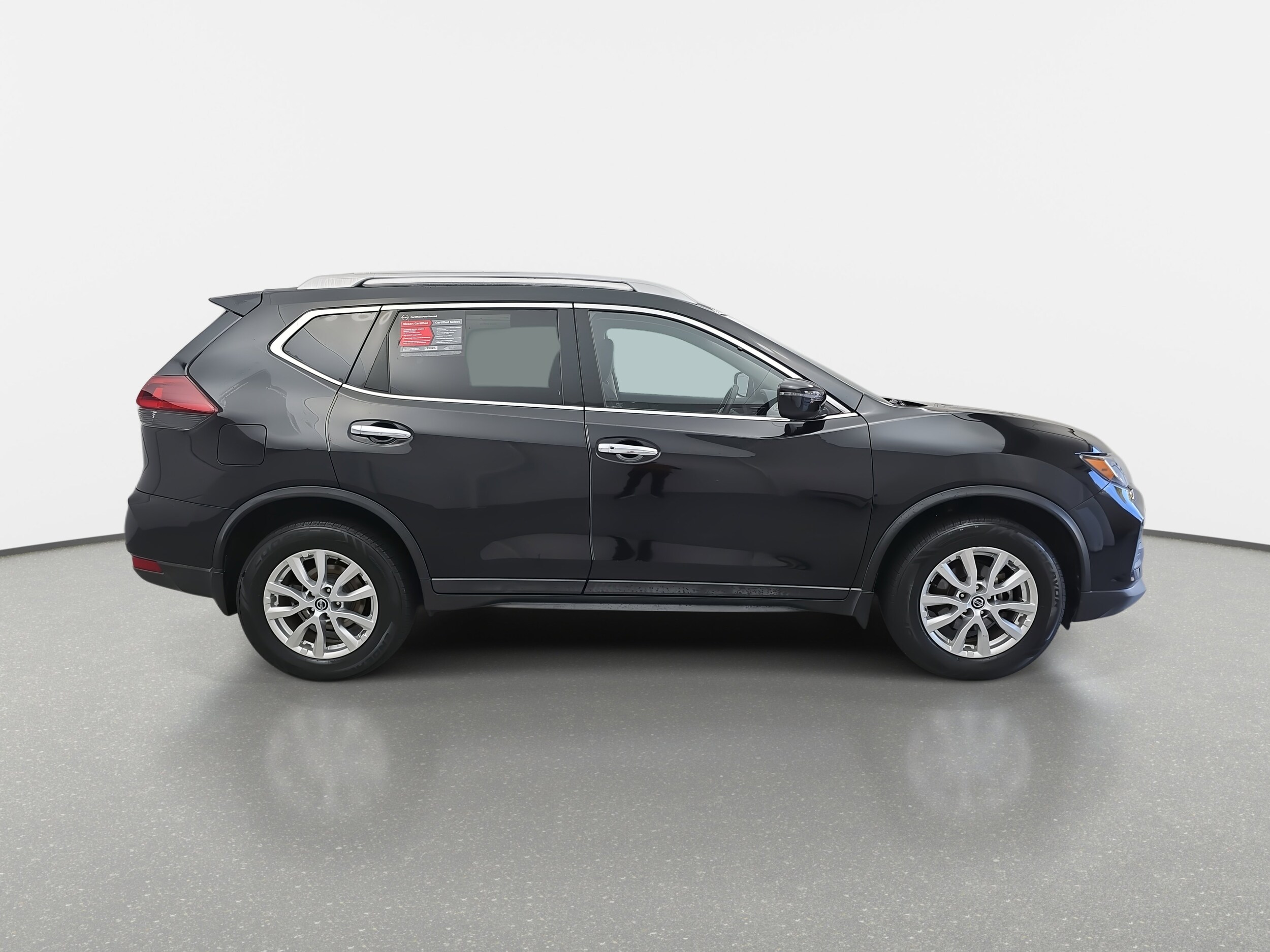 2019 Nissan Rogue SV photo 4