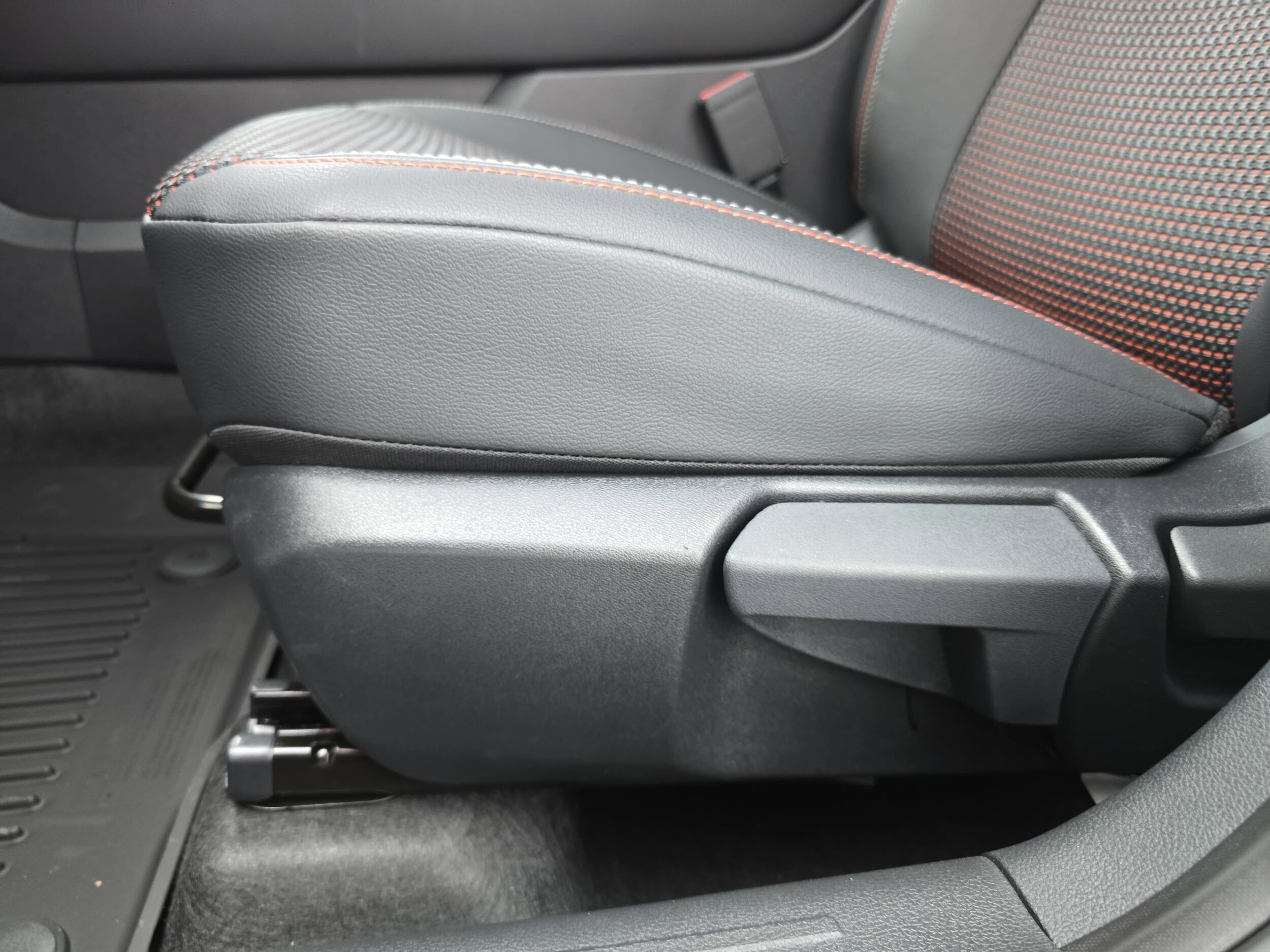 2026 Nissan KICKS SR AWD - Photo 27