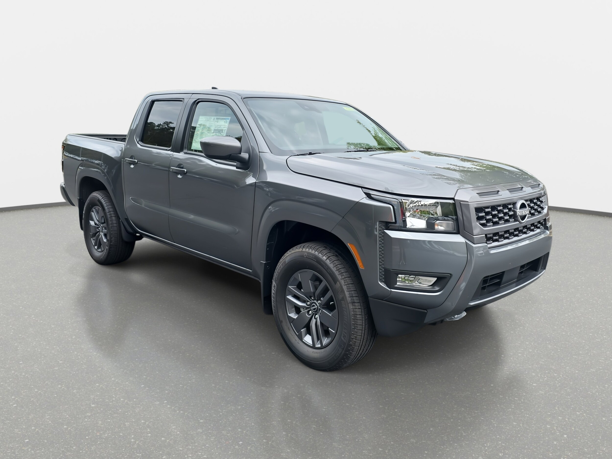 2025 Nissan Frontier SV photo 3