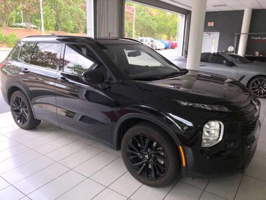 Used 2024 Mitsubishi Outlander SEL Black Edition SUV