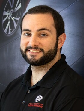 Staff member WILLIAM MACQUEEN from ID_5e787d718066