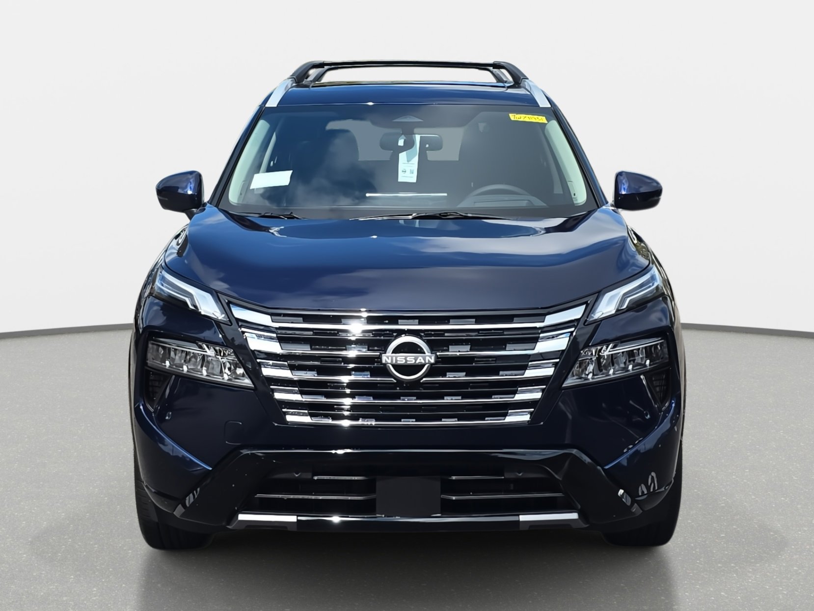 2026 Nissan Rogue Platinum photo 2