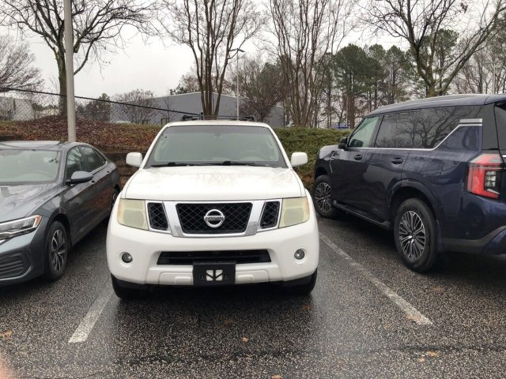 Used 2008 Nissan Pathfinder SE SUV