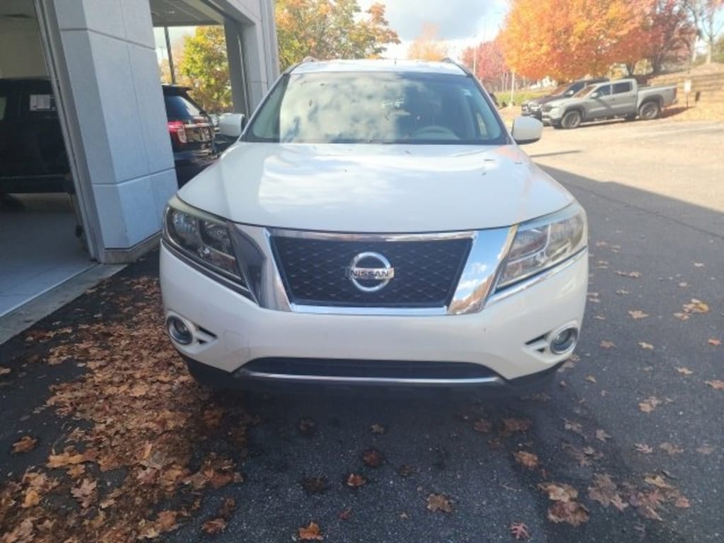 Used 2014 Nissan Pathfinder SL SUV