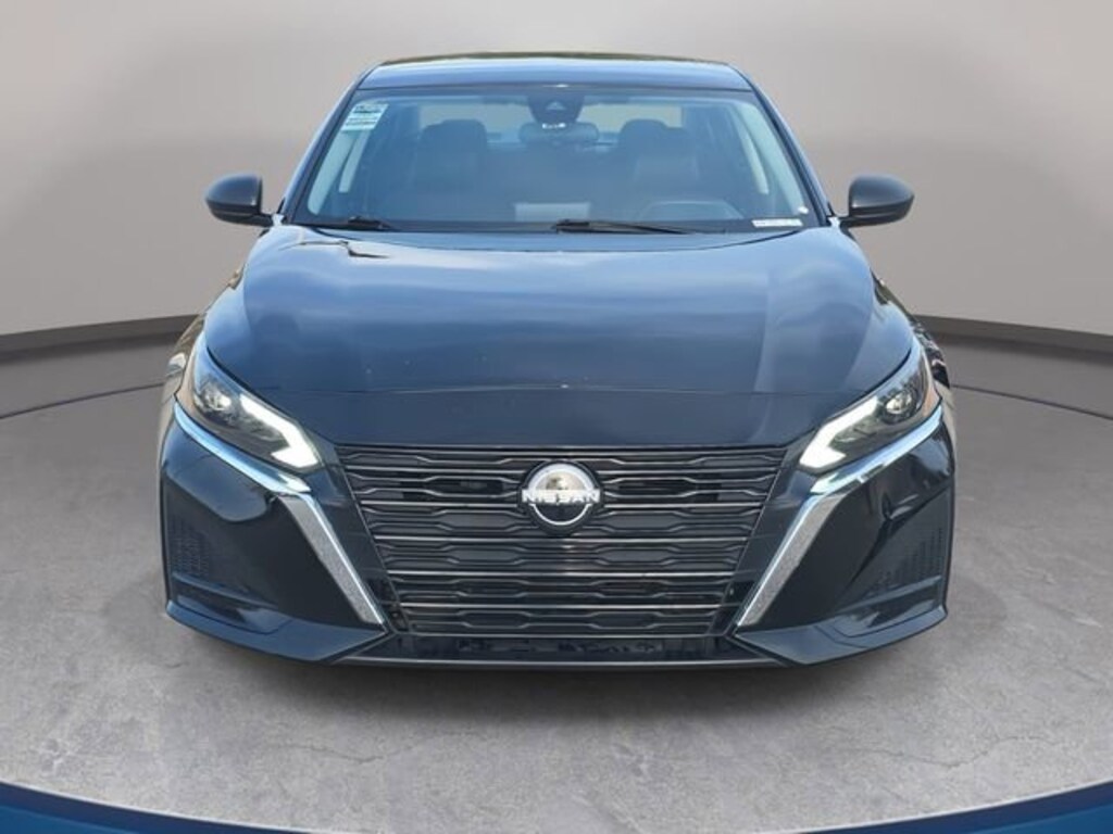 Used 2024 Nissan Altima 2.5 SV Sedan