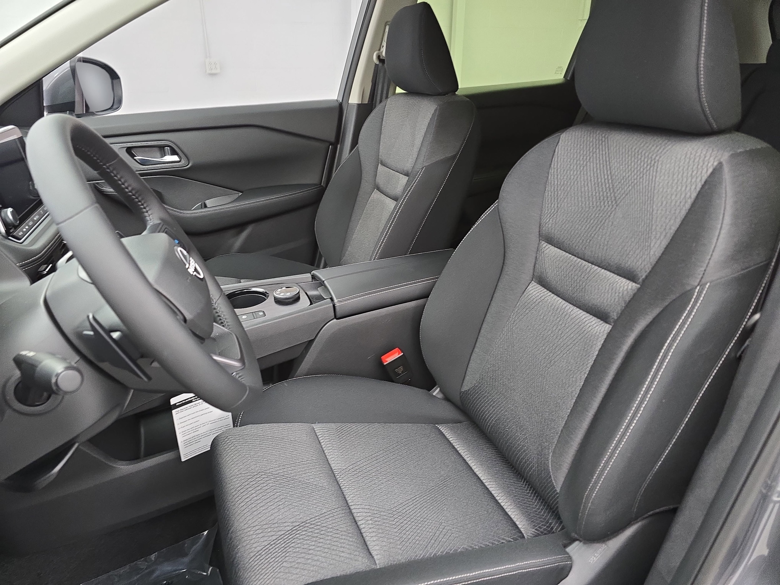 2026 Nissan Rogue SV - Photo 15