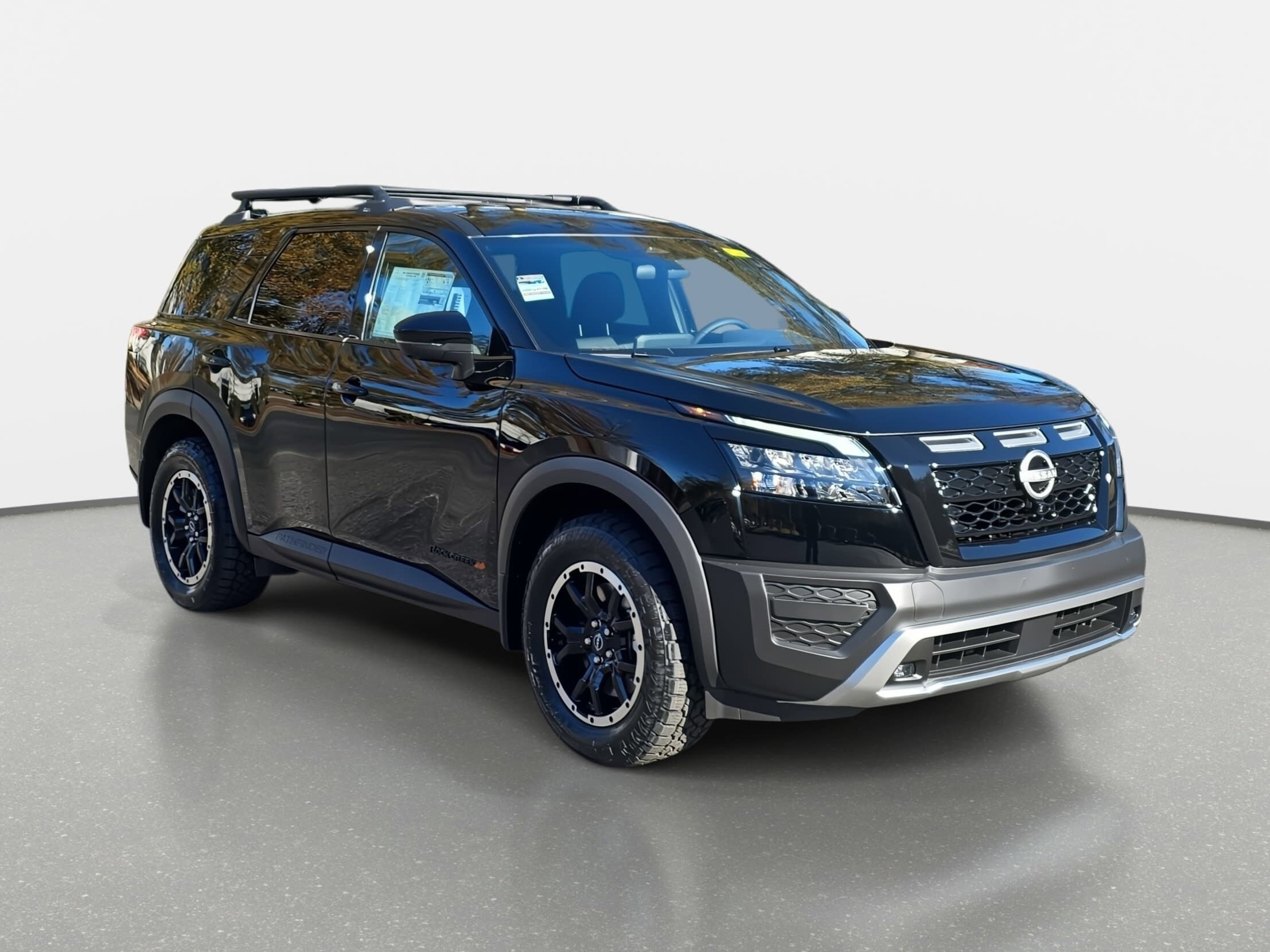 2025 Nissan Pathfinder Rock Creek photo 3