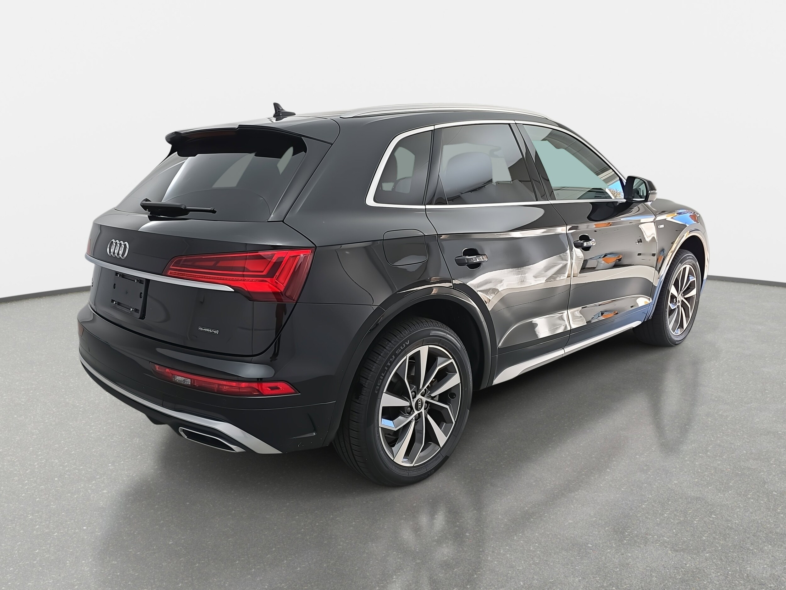 2022 Audi Q5 45 S line Premium photo 3