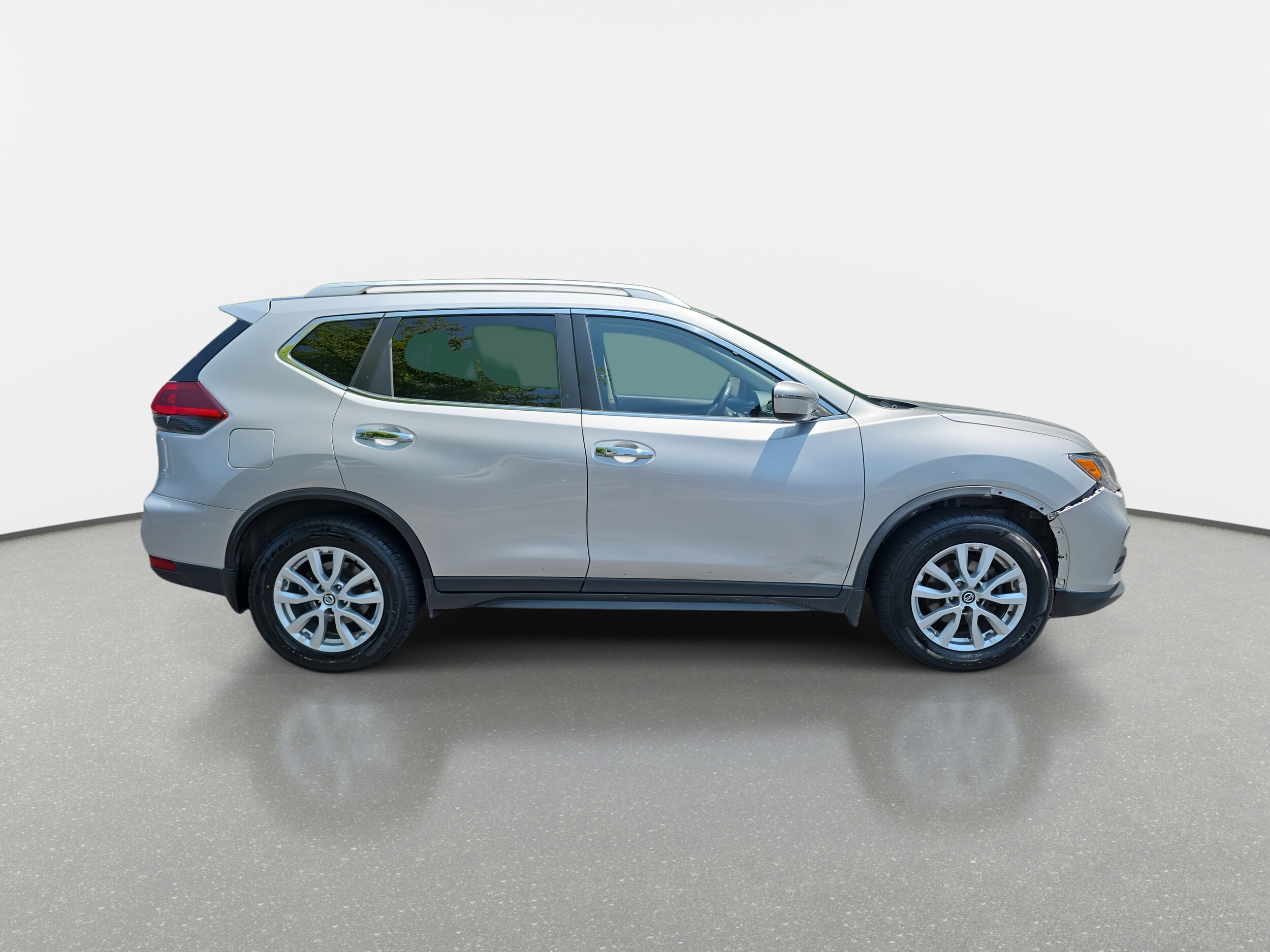 2020 Nissan Rogue SV photo 4