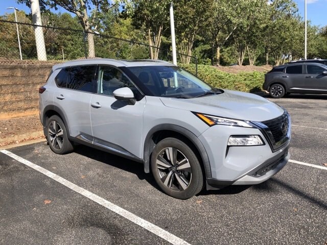 2021 Nissan Rogue SL photo 3