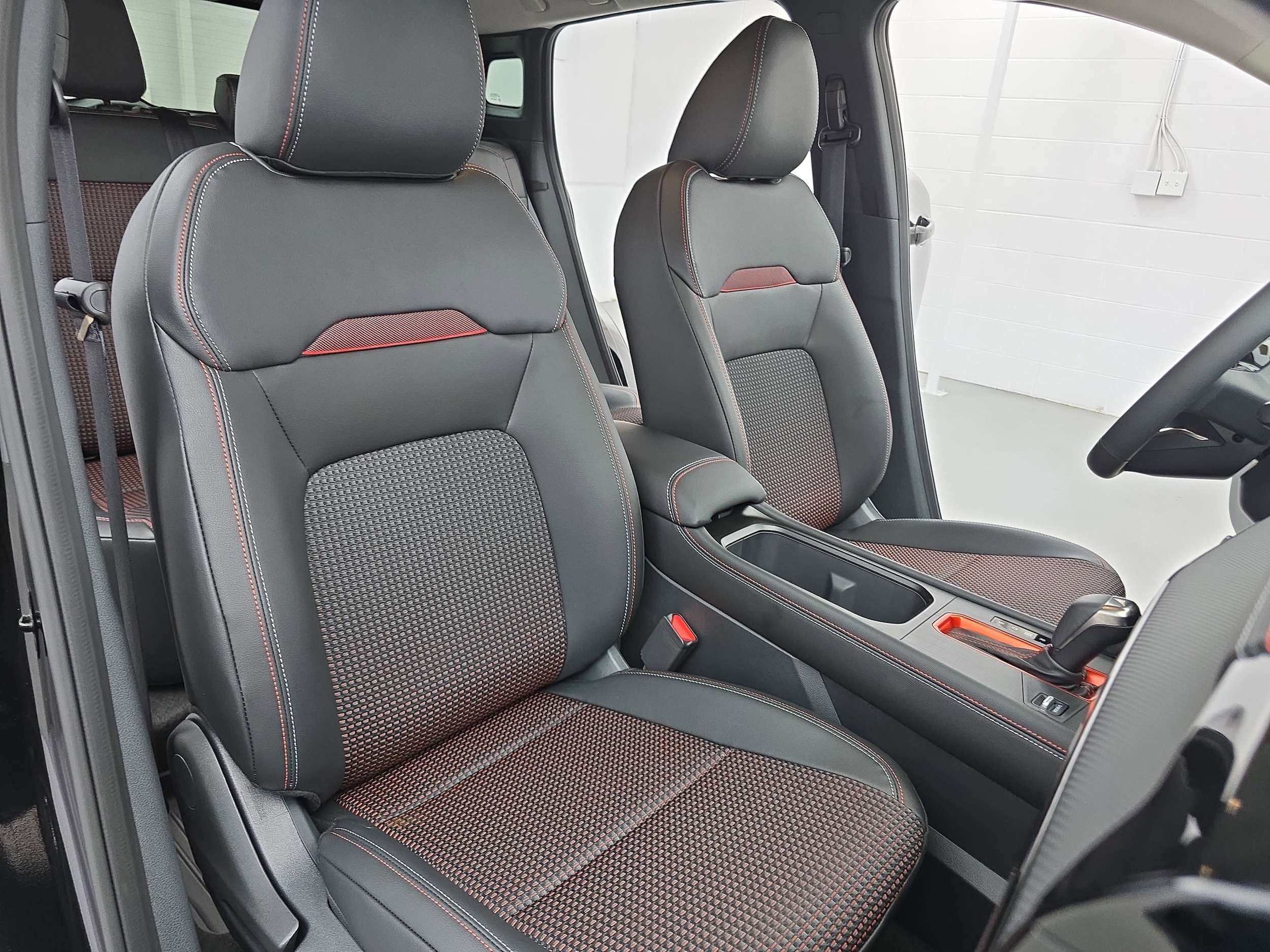 2026 Nissan KICKS SR - Photo 10