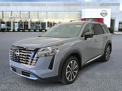 2026 Nissan Pathfinder Platinum SUV