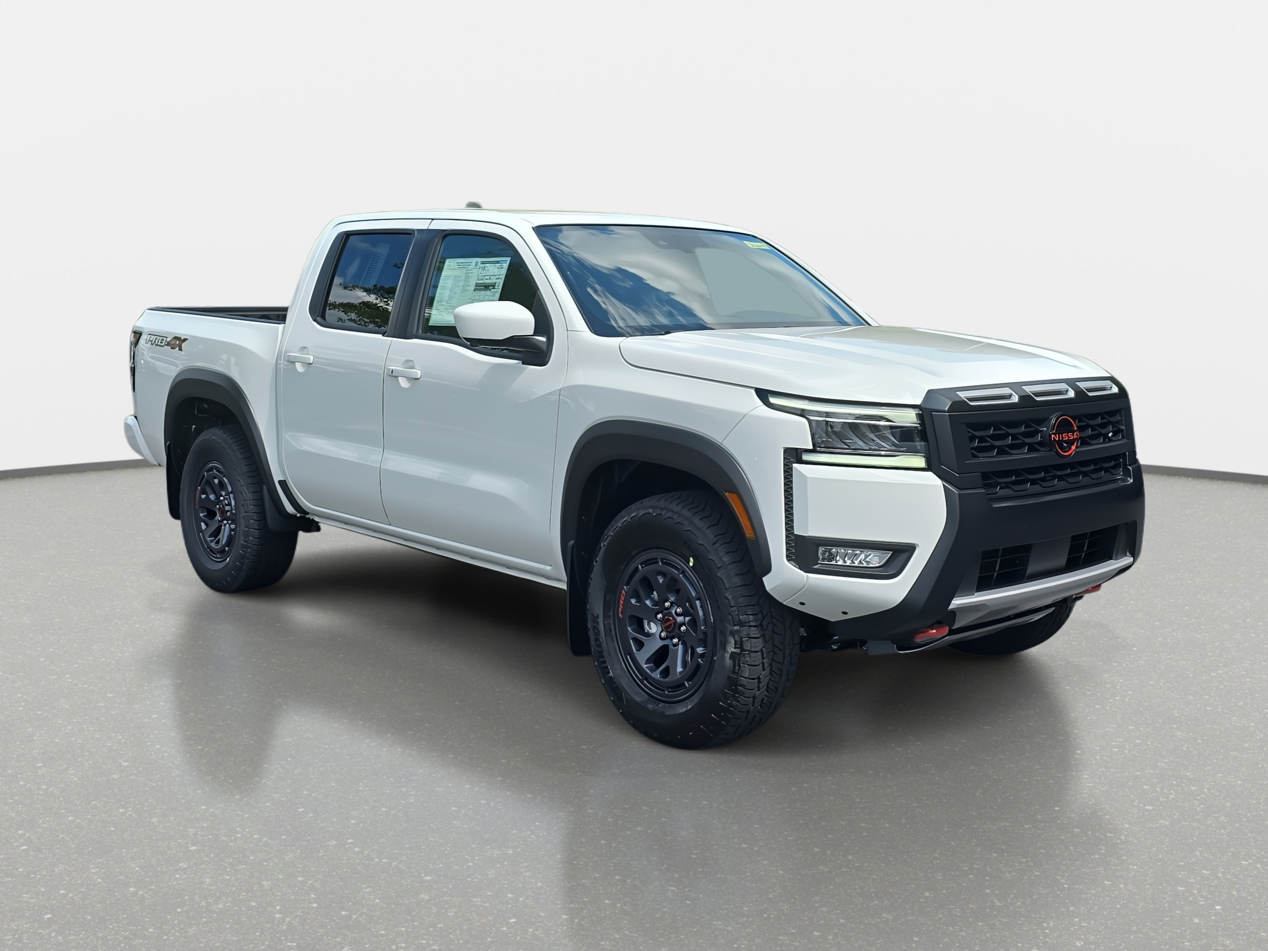 2025 Nissan Frontier PRO-4X photo 3