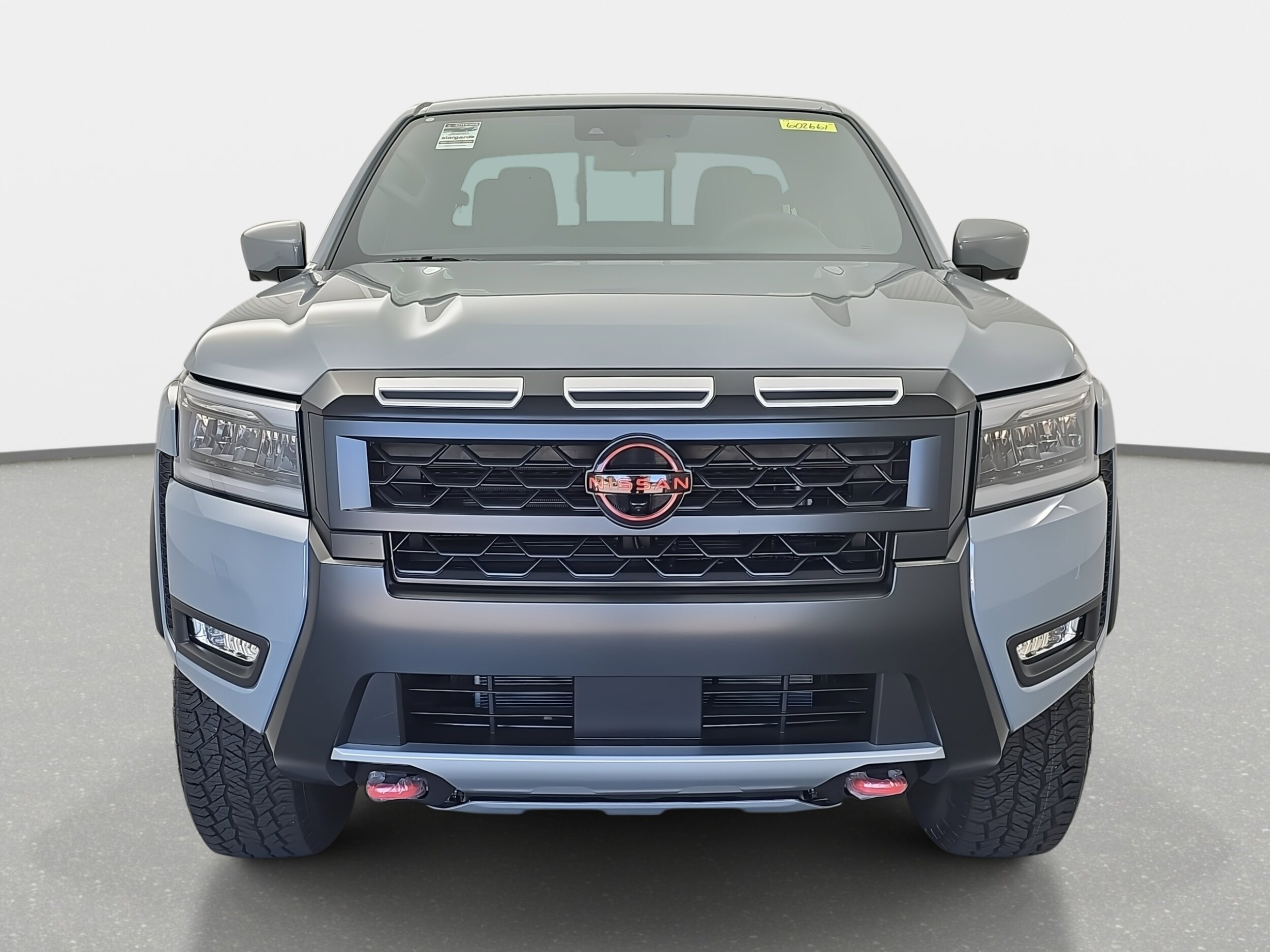 2026 Nissan Frontier PRO-4X photo 2