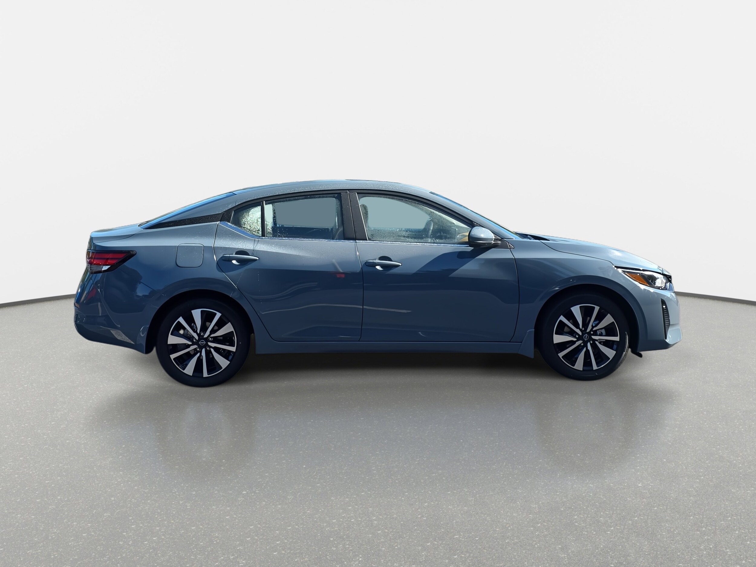2025 Nissan Sentra SV photo 4