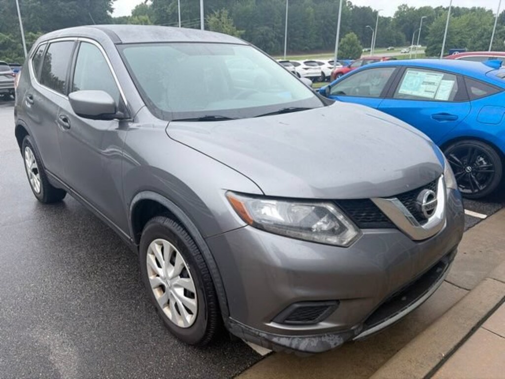Used 2016 Nissan Rogue S SUV