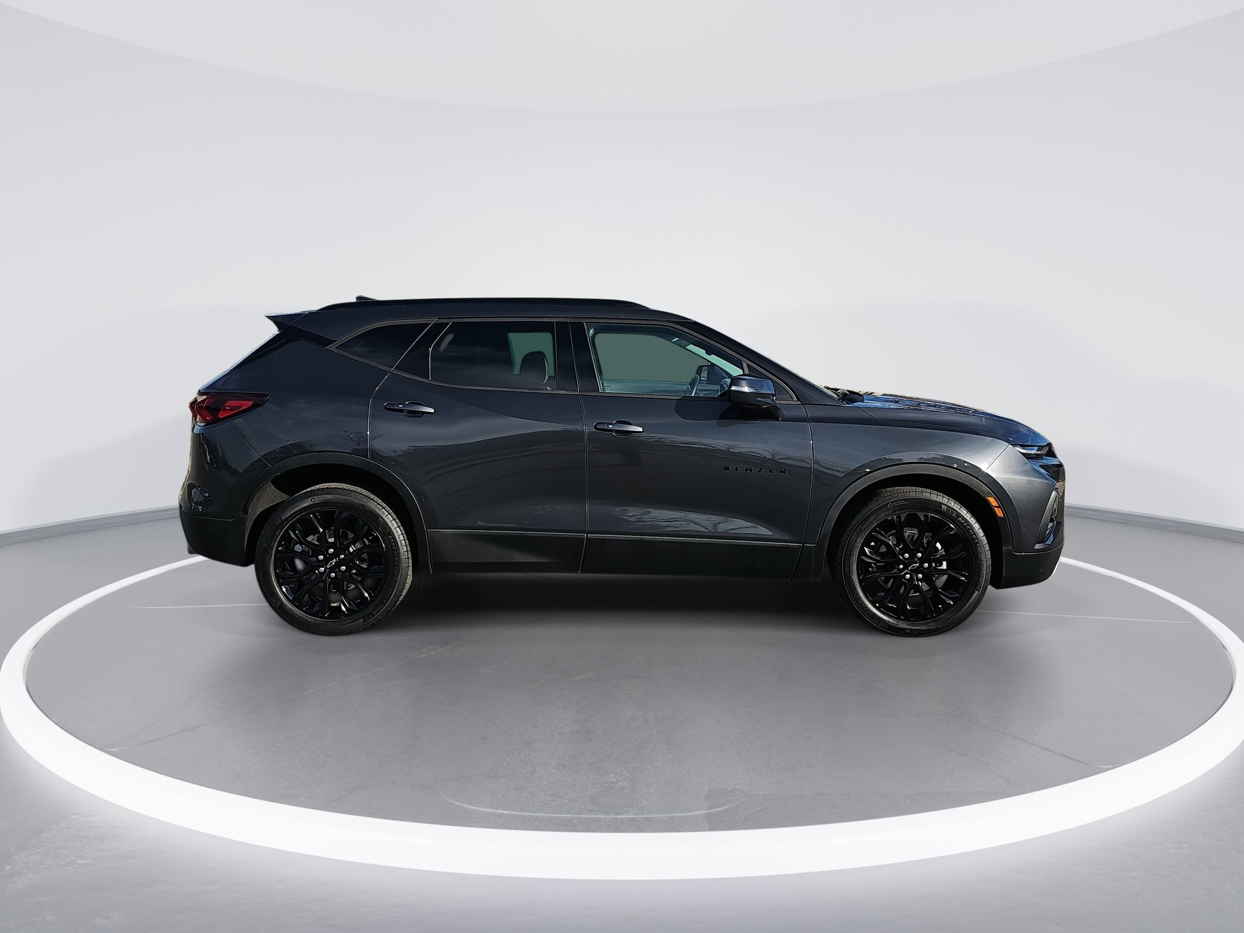 2022 Chevrolet Blazer 3LT photo 2