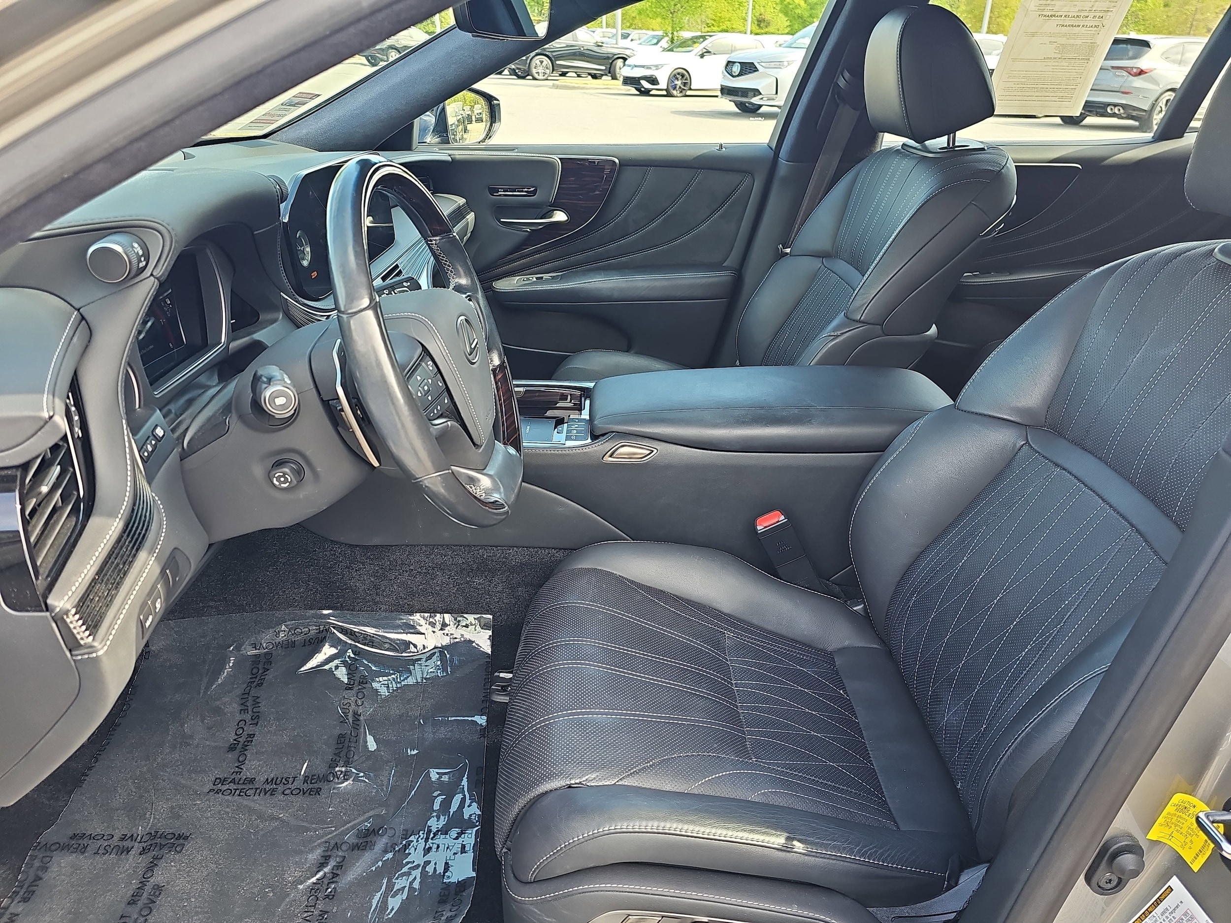2022 Lexus LS Base - Photo 15