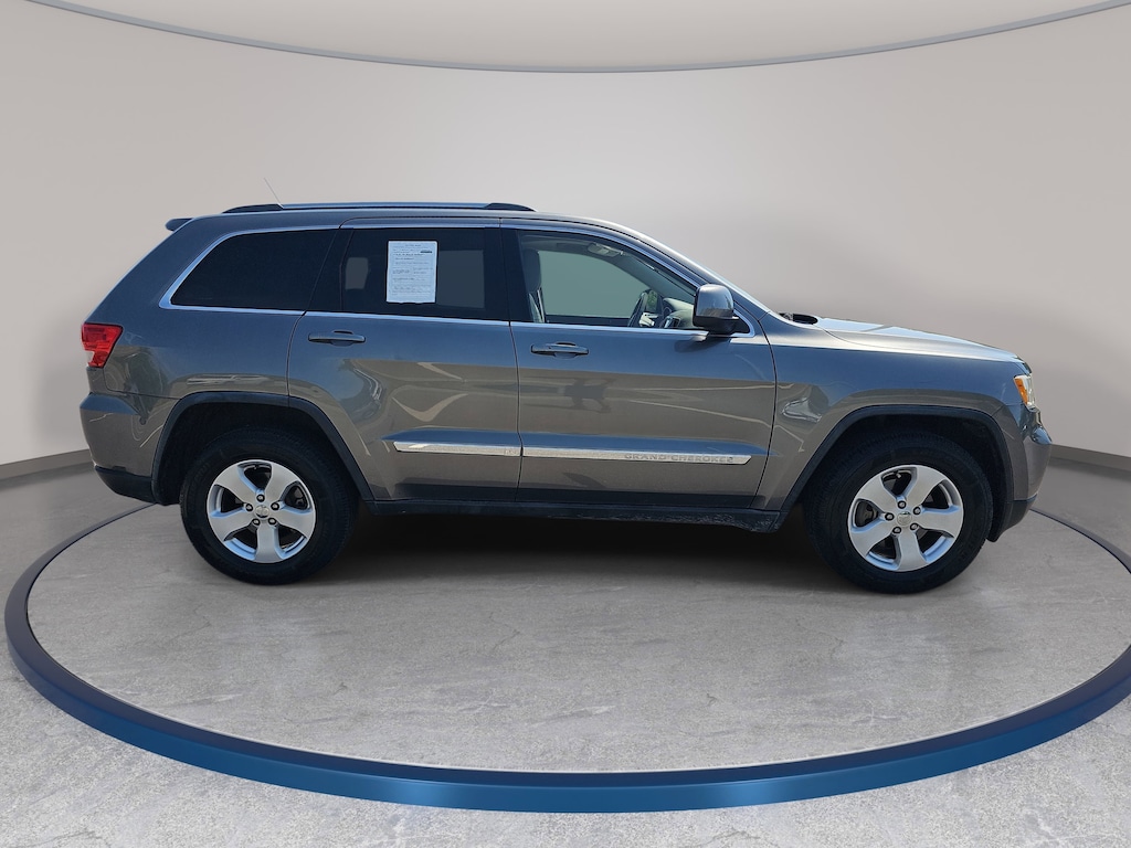 Used 2011 Jeep Grand Cherokee Laredo SUV