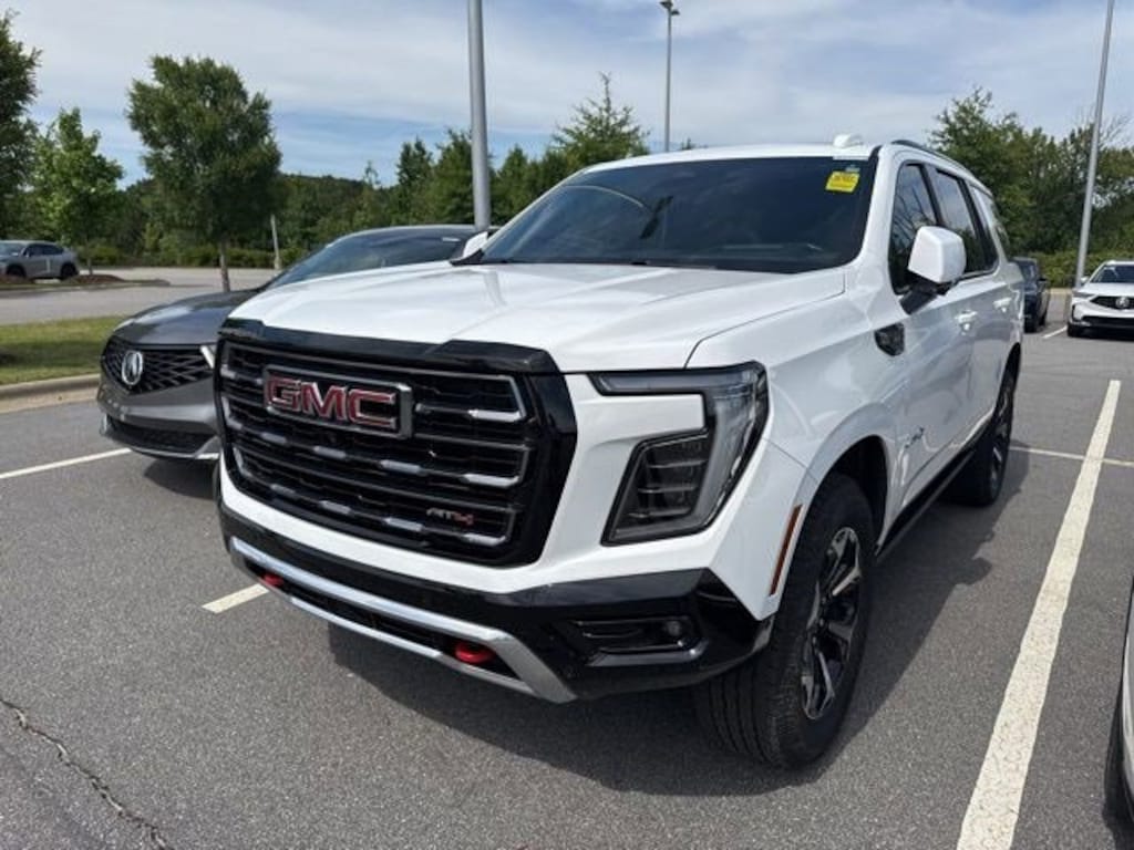 Used 2025 GMC Yukon AT4 SUV