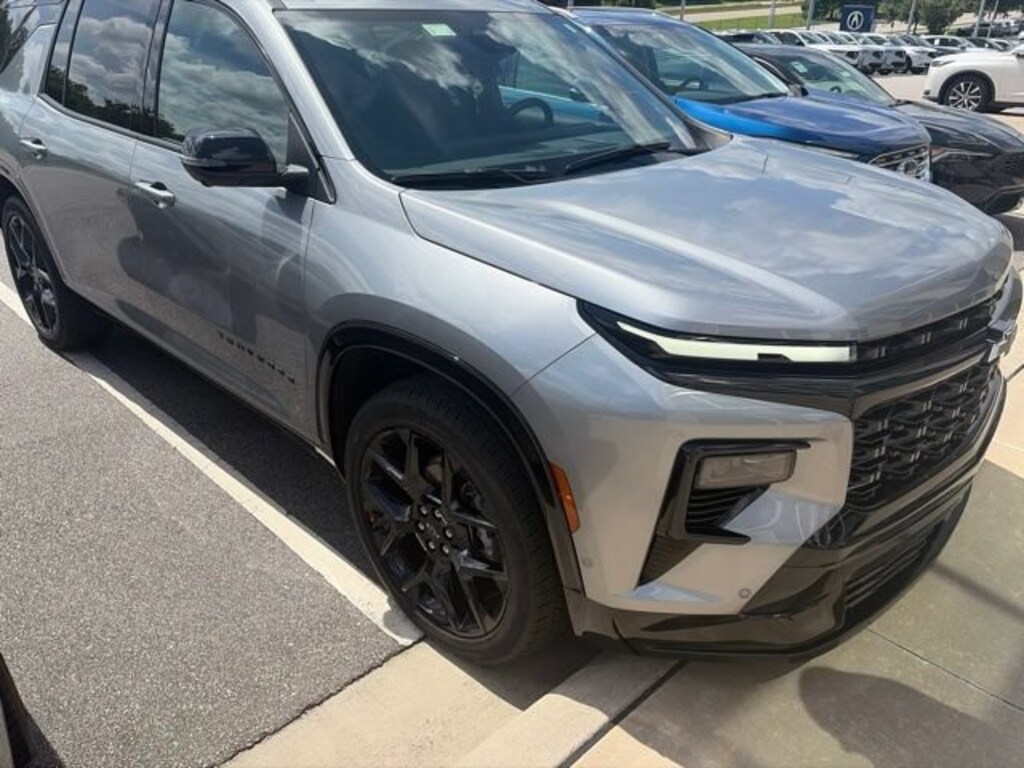 Used 2024 Chevrolet Traverse RS SUV
