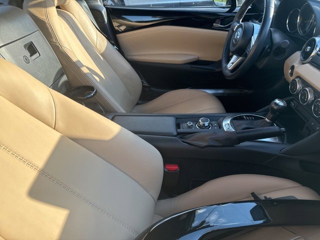 2017 Mazda MX-5 Miata Miata RF Grand Touring photo 2