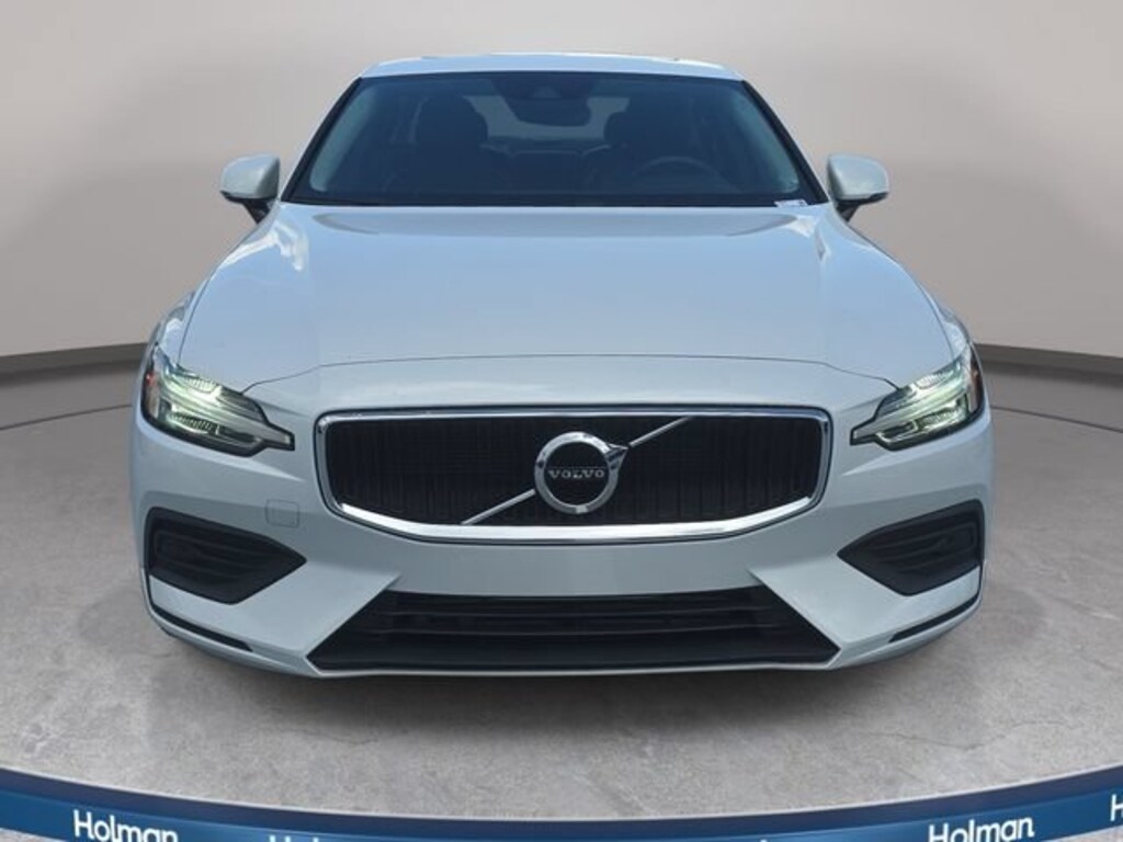 Used 2020 Volvo S60 T5 Momentum Sedan