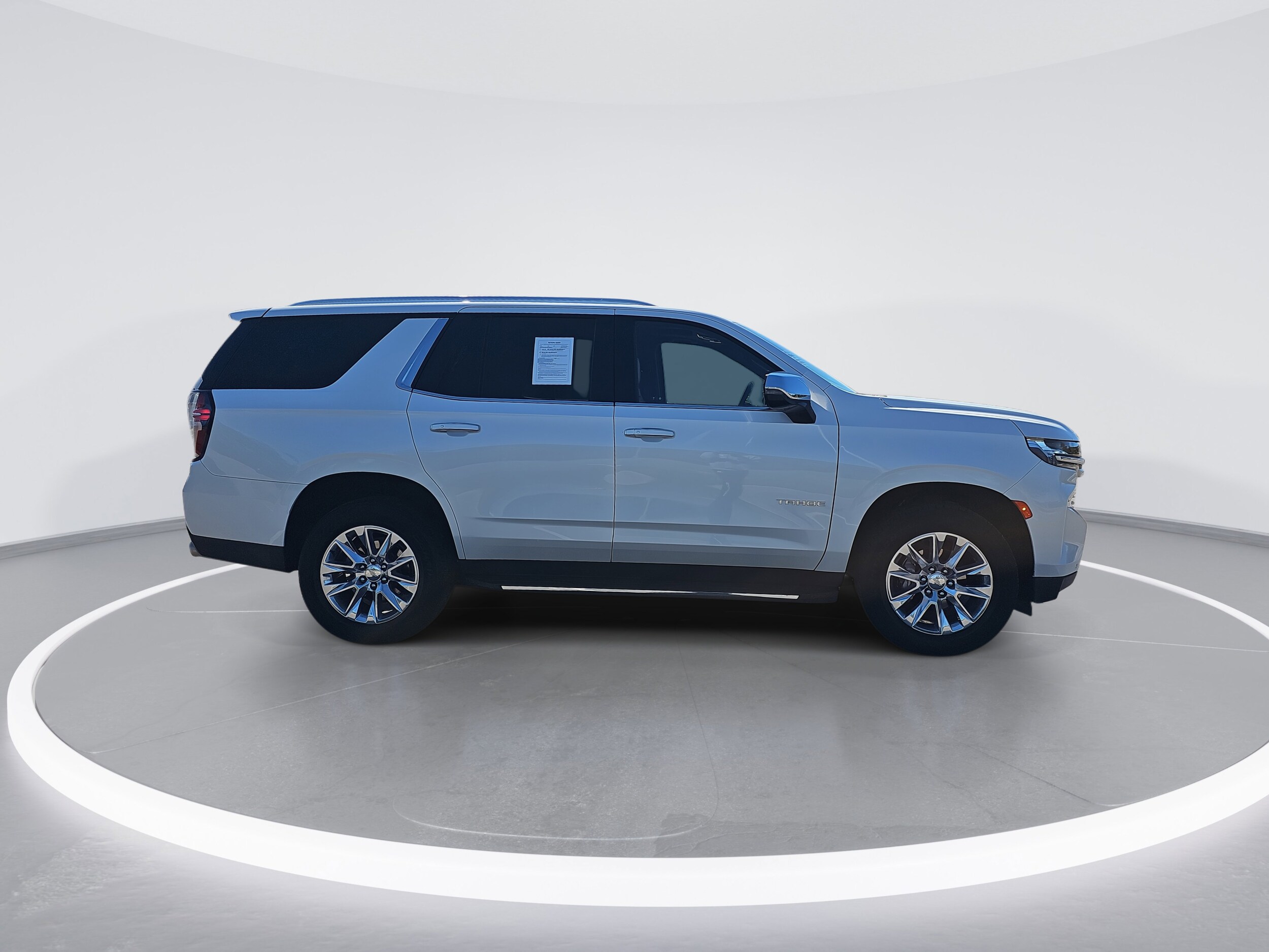 2023 Chevrolet Tahoe Premier photo 2