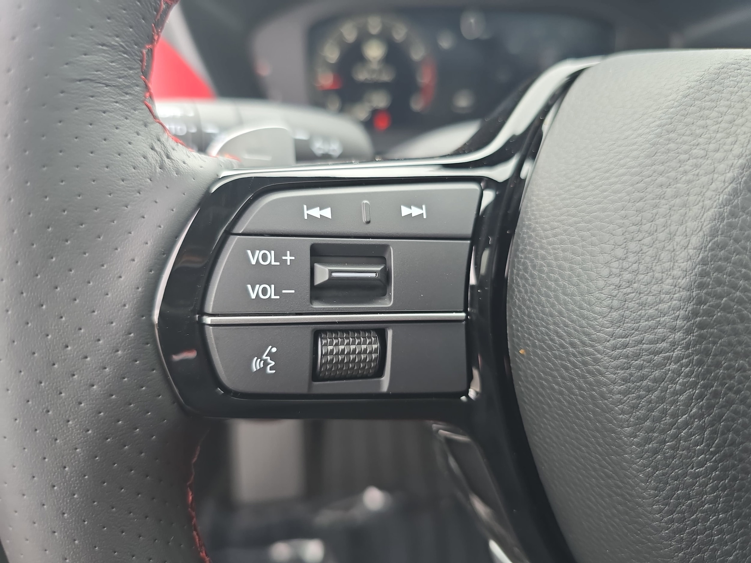 2026 Acura ADX A-Spec Package - Photo 17