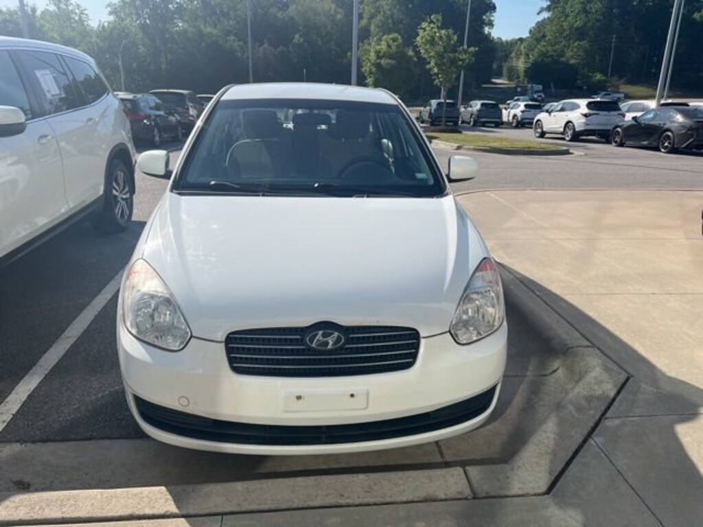 Used 2010 Hyundai Accent GLS Sedan