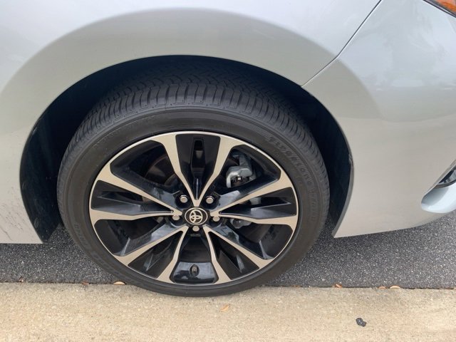 2019 Toyota Corolla SE photo 4