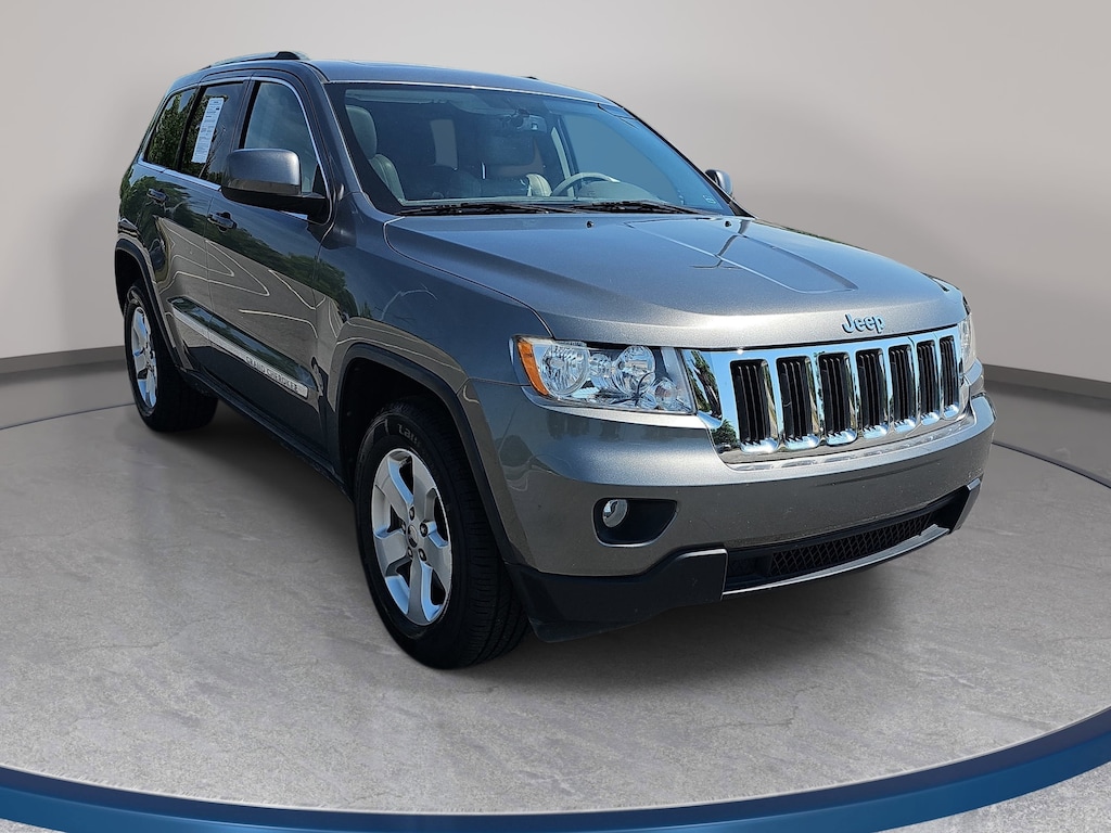 Used 2011 Jeep Grand Cherokee Laredo SUV