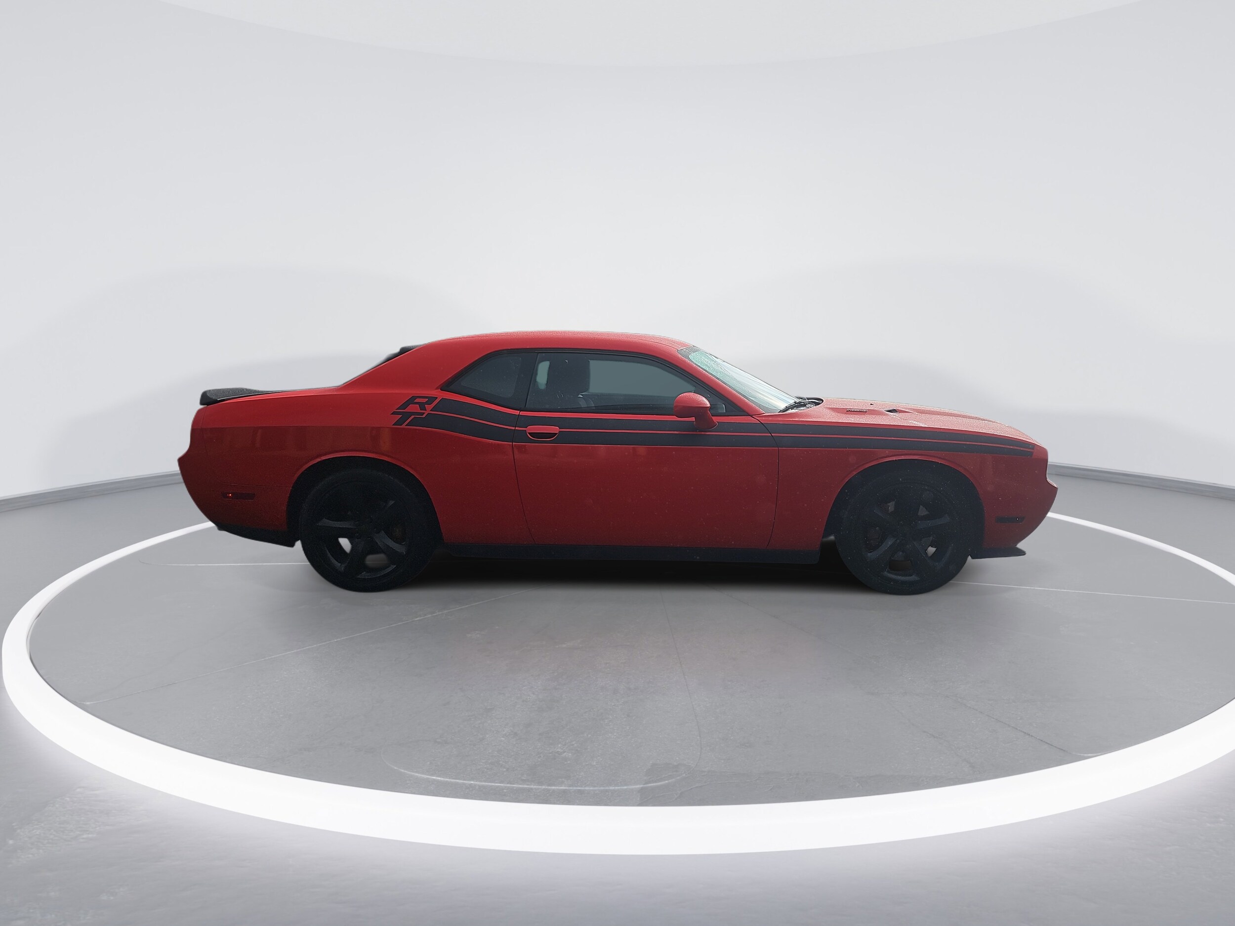 2014 Dodge Challenger R/T photo 2