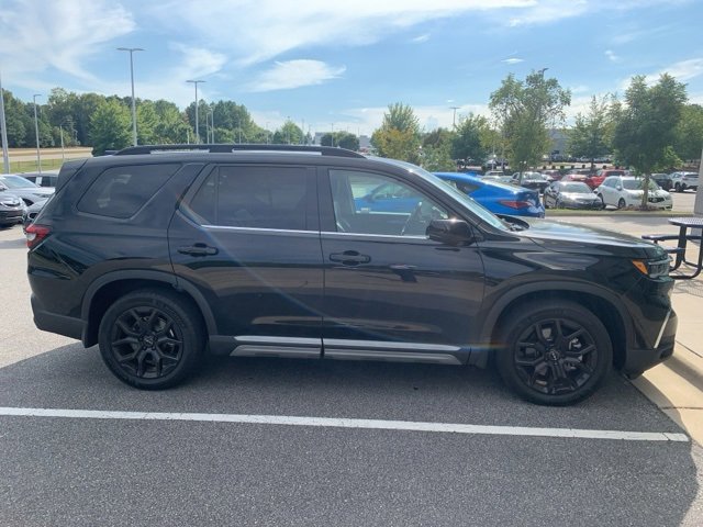 2025 Honda Pilot Elite photo 4
