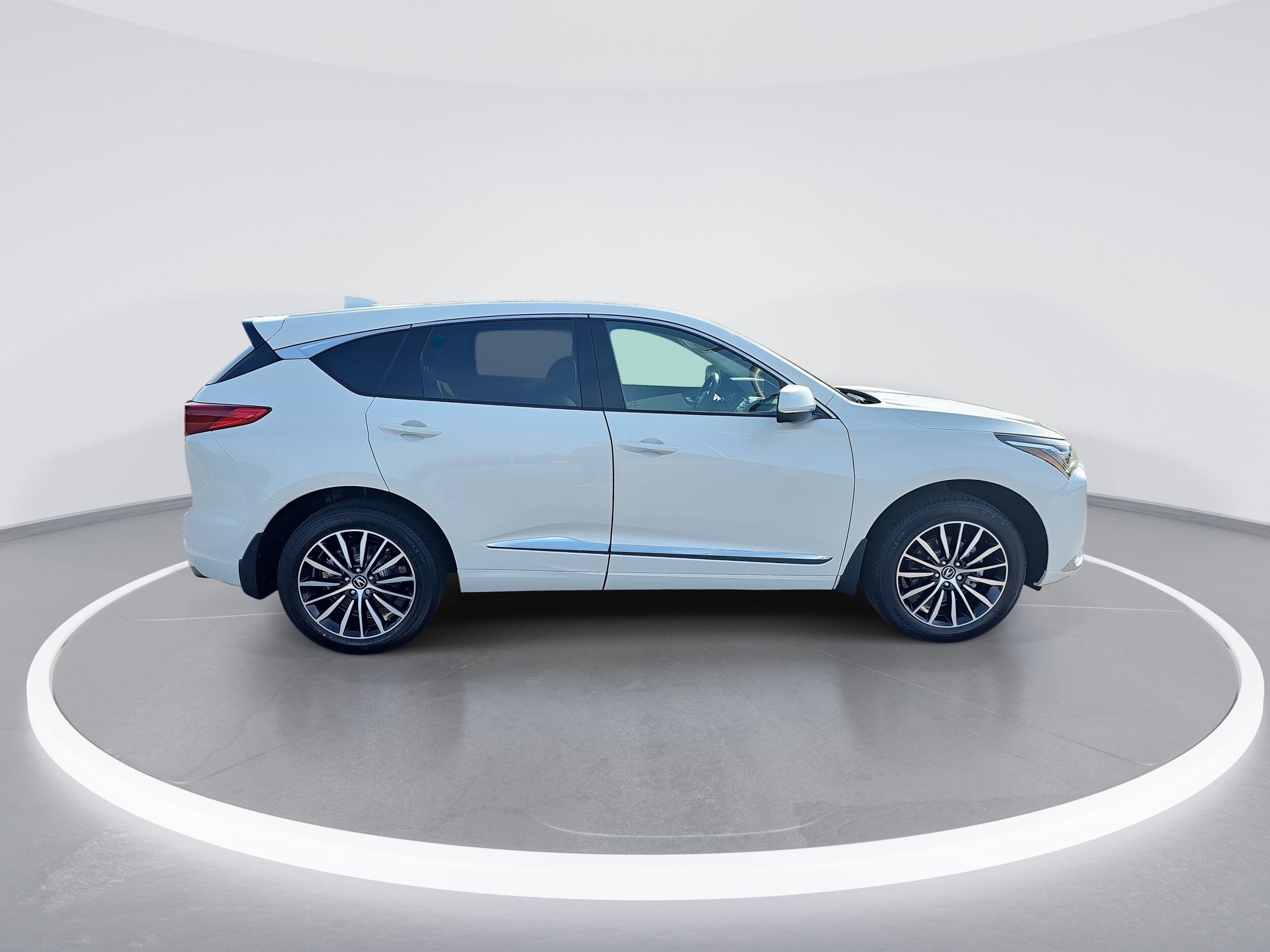 2026 Acura RDX Advance photo 2