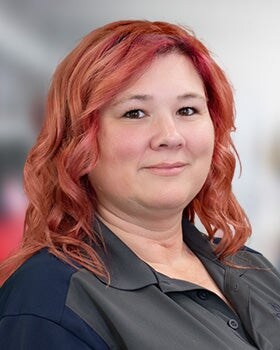 Staff member Amanda Walker from ID_2b05929469c9