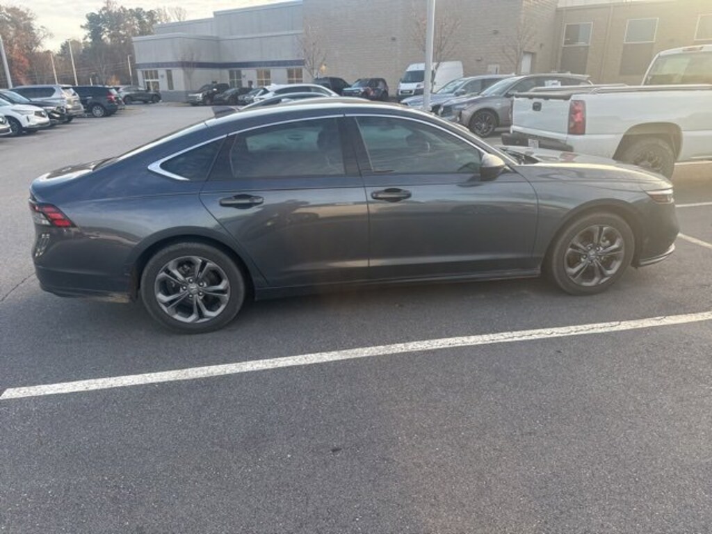 Used 2023 Honda Accord EX Sedan