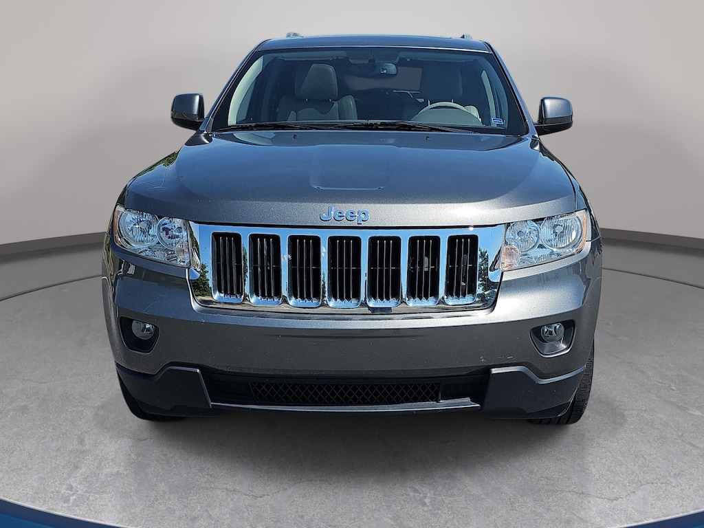 Used 2011 Jeep Grand Cherokee Laredo SUV