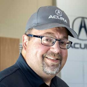 Staff member Paul Nelson from ID_2b05929469c9