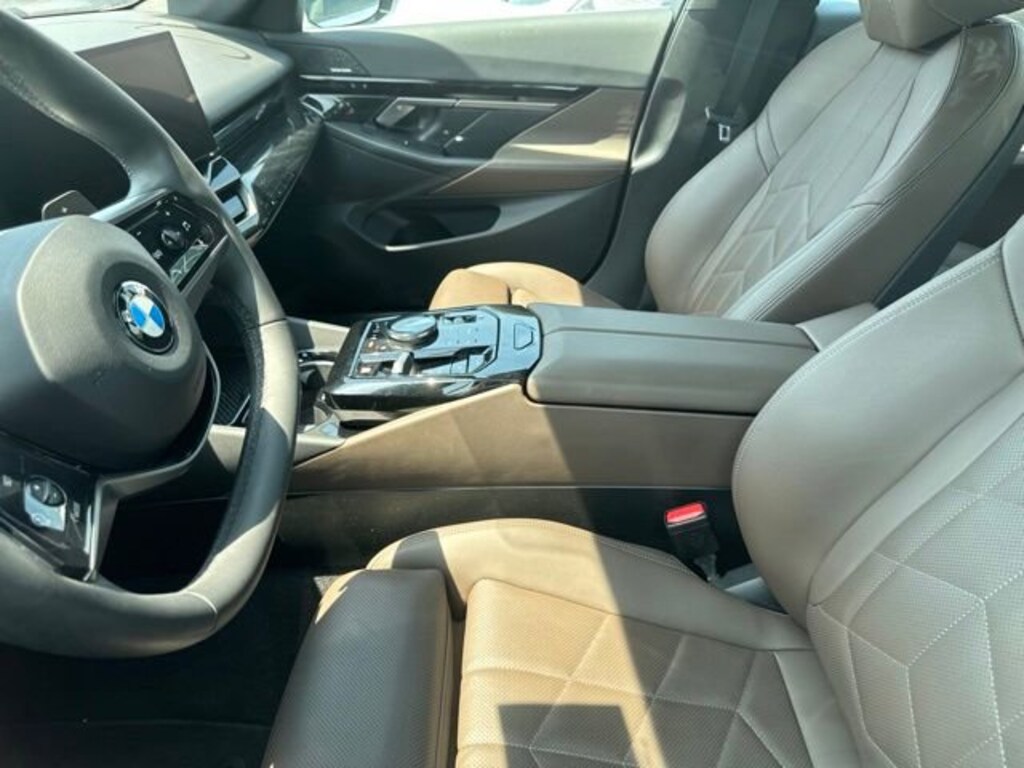 Used 2024 BMW 530i xDrive Sedan