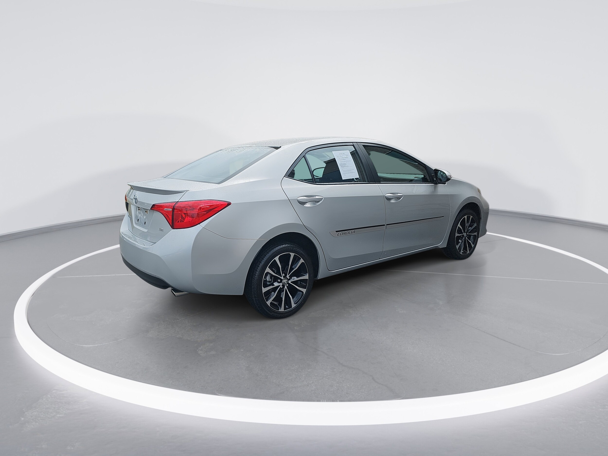 2019 Toyota Corolla SE photo 3