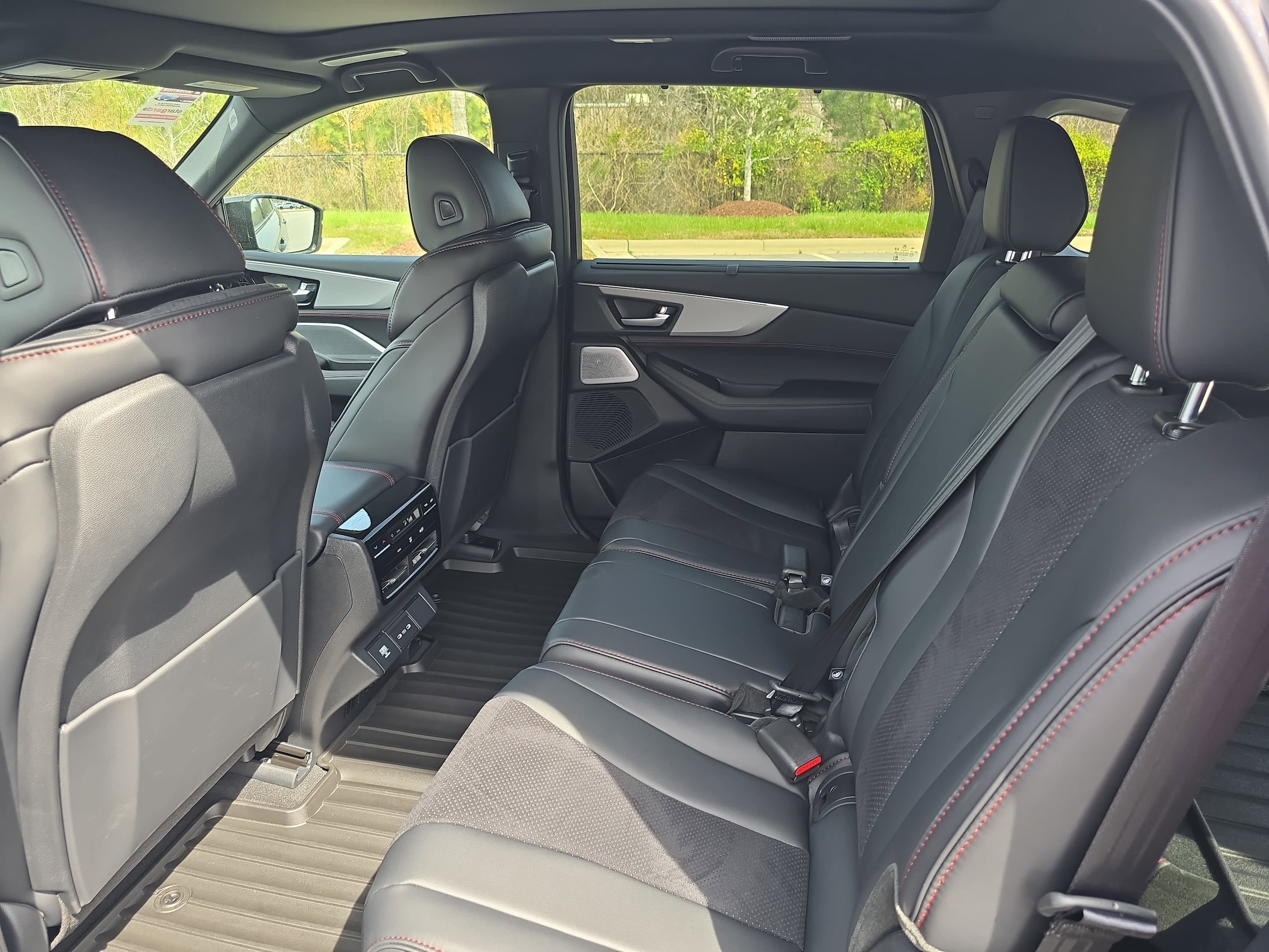 2026 Acura MDX A-Spec Package - Photo 15