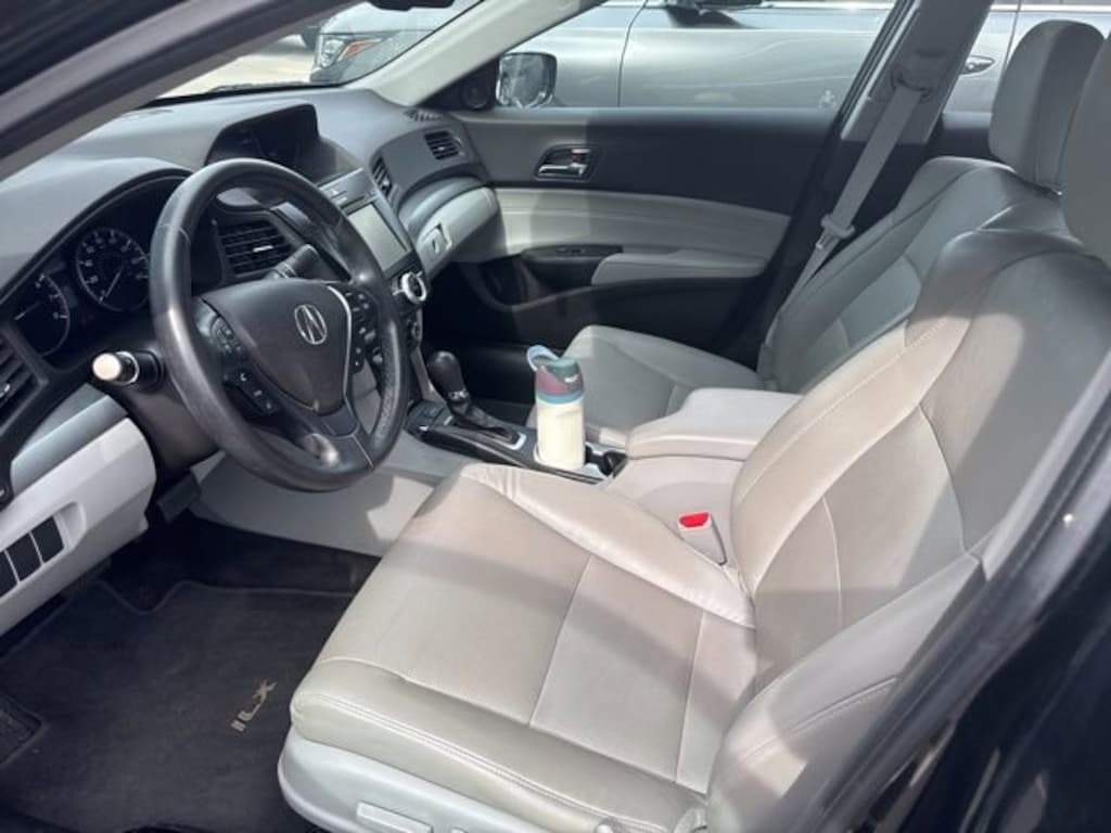 Used 2017 Acura ILX Premium Sedan