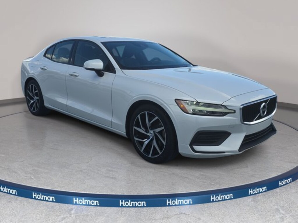 Used 2020 Volvo S60 T5 Momentum Sedan