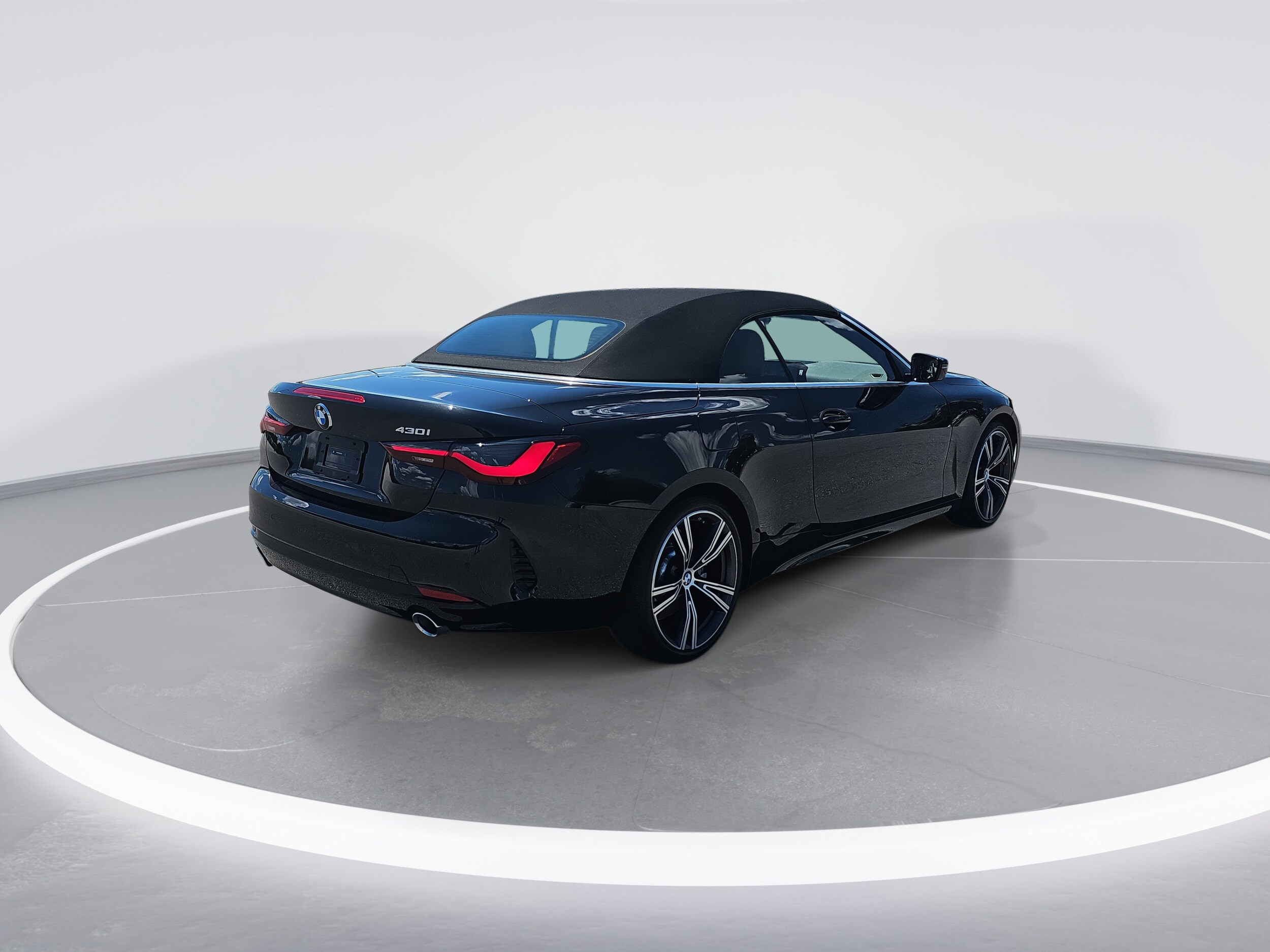 2024 Bmw 430i Convertible photo 3